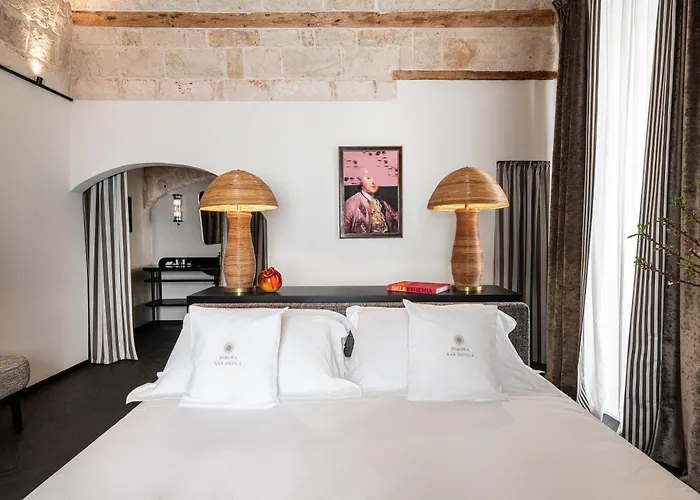 Dimora San Nicola Charming Bed & Breakfast 3*